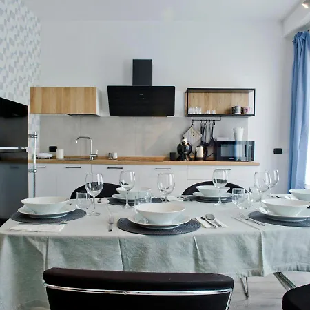 Per Voi-tre Minuti Dal Appartement *