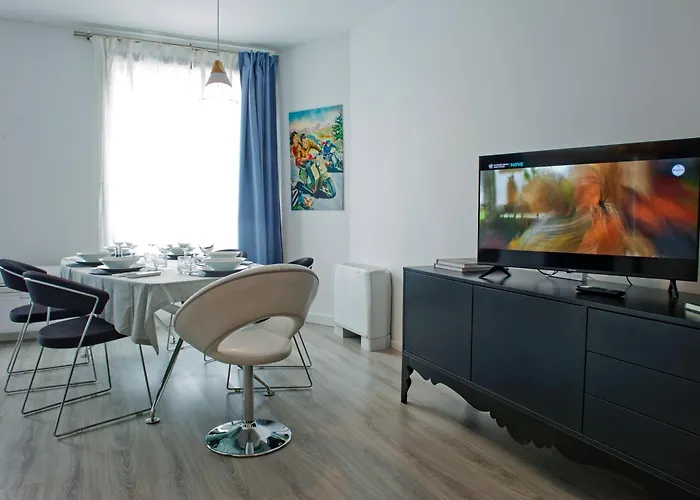 Per Voi-tre Minuti Dal Apartament Como