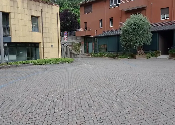 Per Voi-tre Minuti Dal 公寓 *